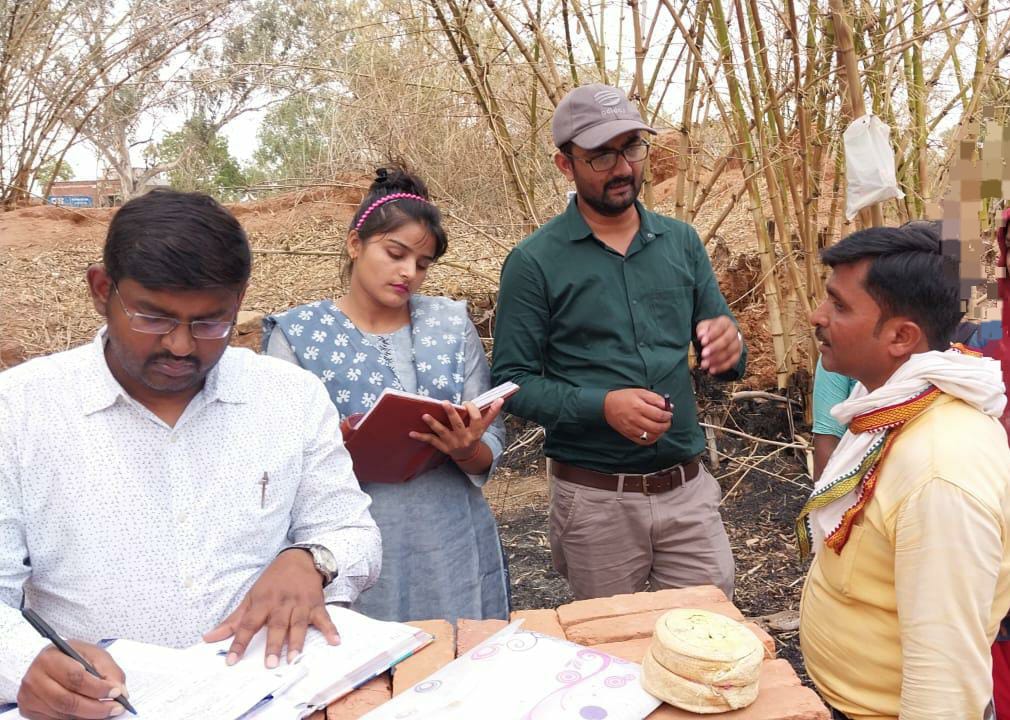 विश्व बाल श्रम निषेध दिवस के अवसर पर दस बाल श्रमिकों को कराया गया बाल श्रम से मुक्त