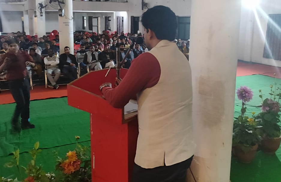 यूपी बोर्ड की परीक्षा को निष्पक्ष पारदर्शिता पूर्ण तरीके कराये सम्पन्न-जिलाधिकारी