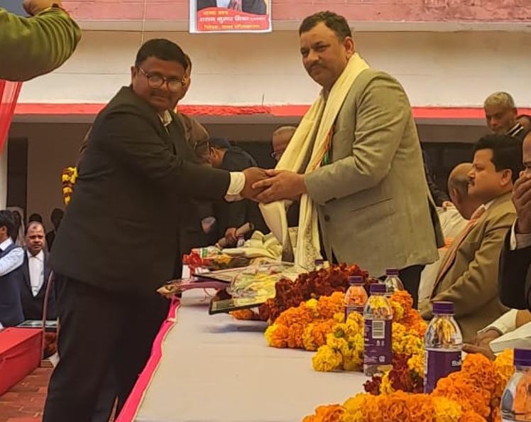 डीबीए पदाधिकारियों का शपथ ग्रहण समारोह सकुशल संपन्न