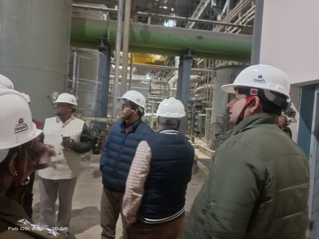 सोनभद्र में मुख्यमंत्री के भ्रमण कार्यक्रम के मद्देनजर तापीय परियोजना का जिलाधिकारी व पुलिस अधीक्षक द्वारा निरीक्षण
