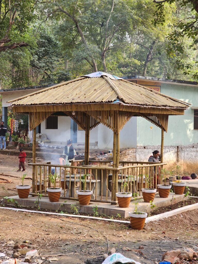 हाथीनाला बायोडाईवर्सिटी हाॅटस्पाट पर्यटकों के लिए बना आकर्षण का केन्द्र