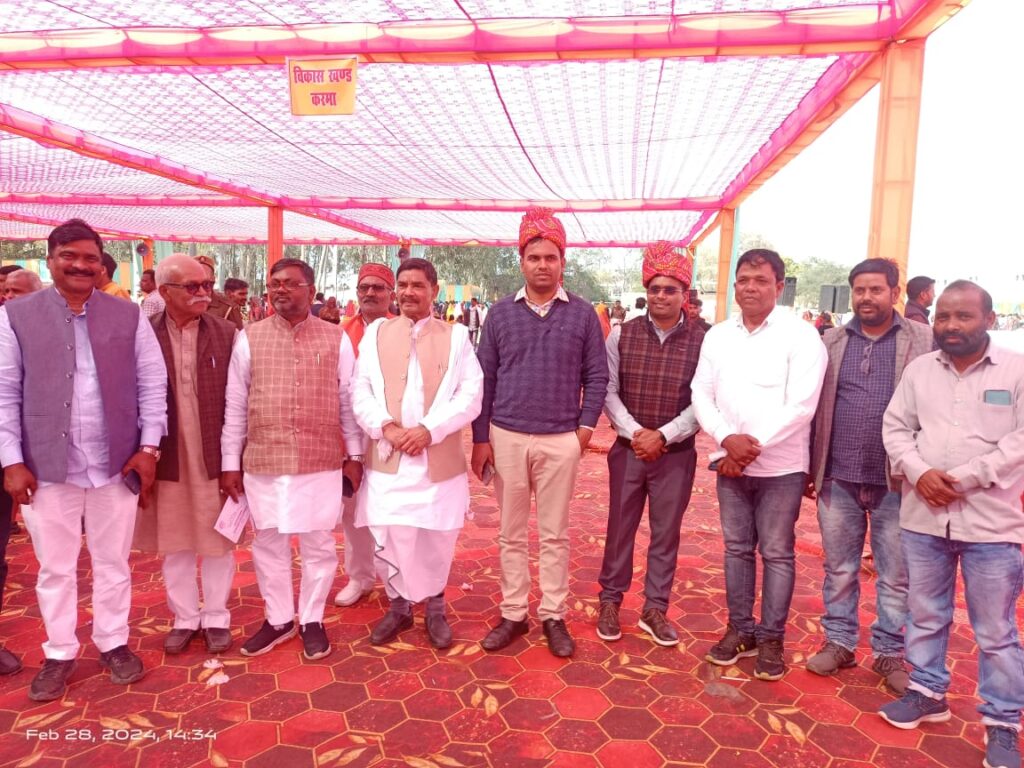 मुख्य मंत्री सामूहिक विवाह योजना के अंतर्गत 223 जोड़े हुये एक-दूजे के