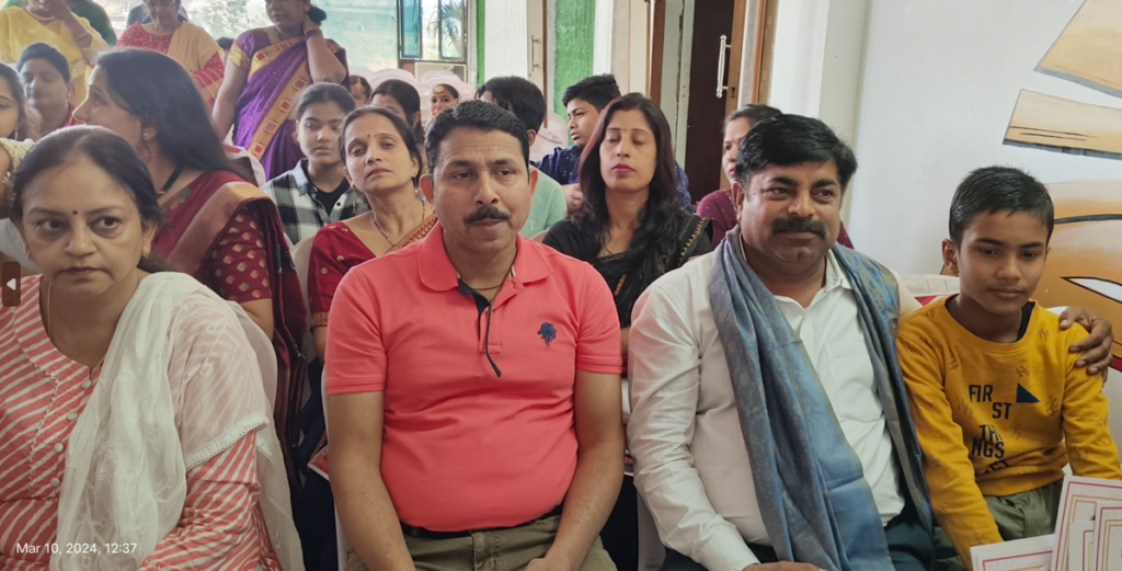जनपद सोनभद्र में पहली बार प्रयास फाउंडेशन द्वारा रक्त वीरांगना सम्मान समारोह का आयोजन