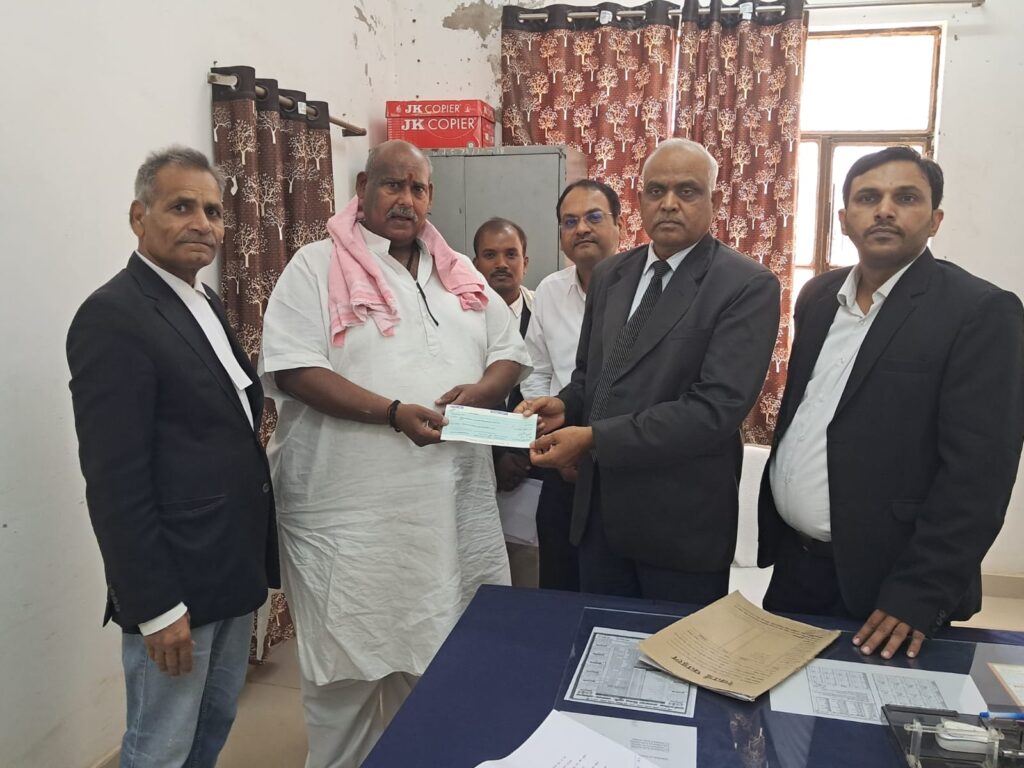 रेणुकूट निवासी अशोक सिंह को मिला न्याय