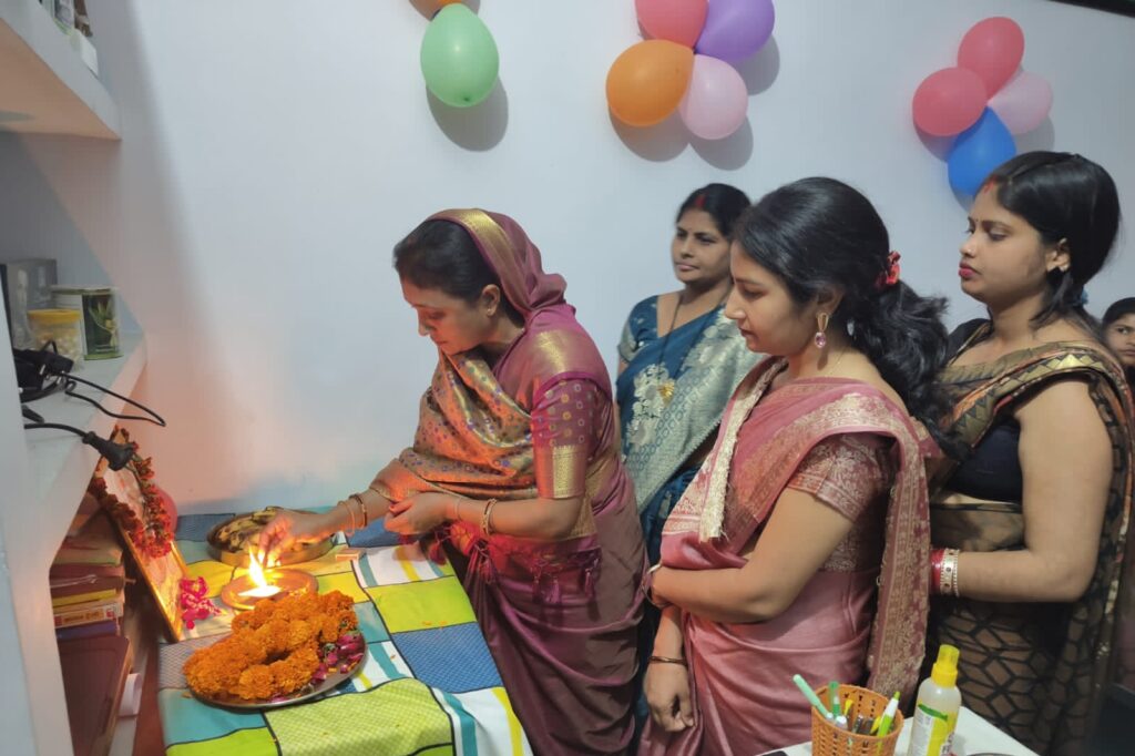 सिलाई कढ़ाई एवं ब्यूटीशियन प्रशिक्षण केंद्र का हुआ उद्घाटन