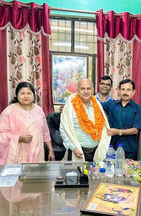 मूल संघ के शिष्टमण्डल द्वारा नवागत डीआईओएस का सम्मान