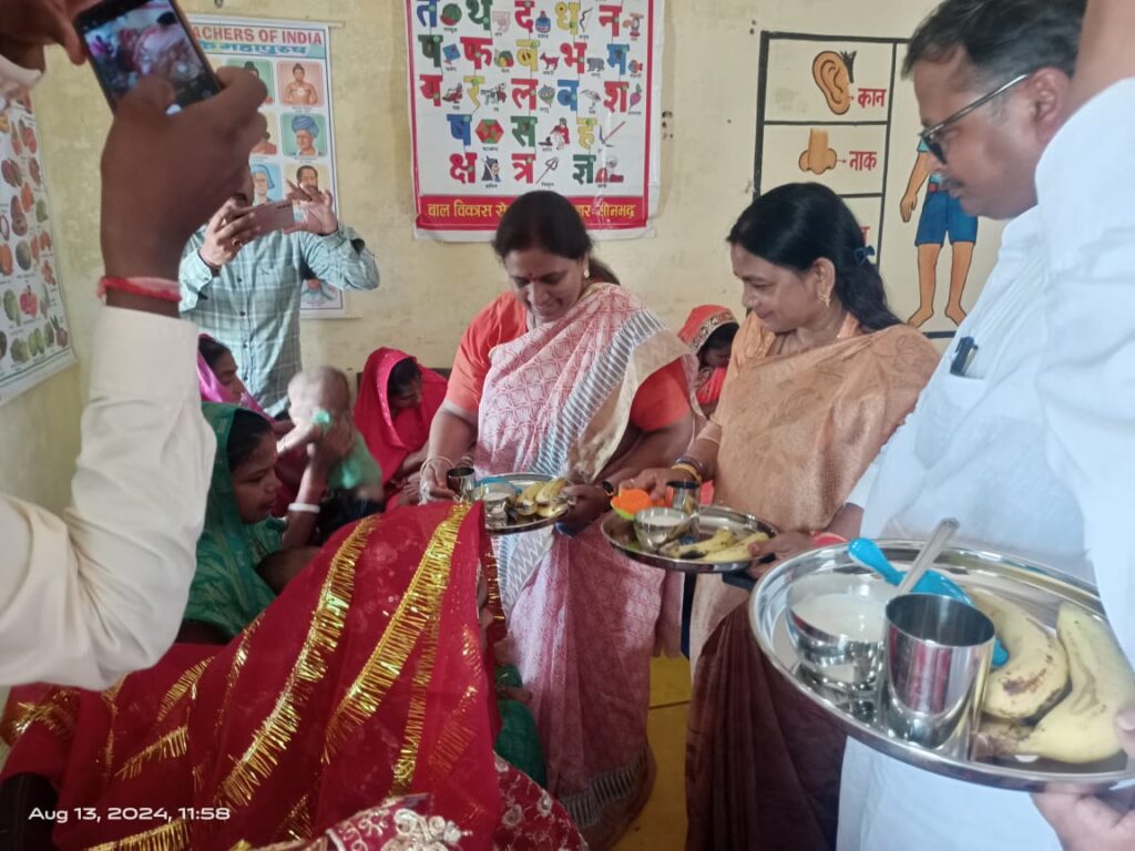 महिला एवं बाल विकास समिति द्वारा सोनभद्र में संचालित योजनाओं का निरीक्षण