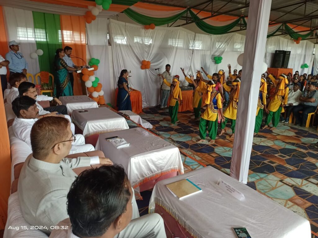 जनपद में हर्षोल्लास व धूमधाम के साथ मनाया गया 78वां स्वतंत्रता दिवस