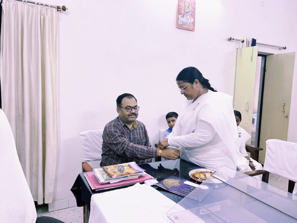 ब्रह्माकुमारी संस्था की ओर से जिले भर में विभिन्न स्थानों पर एक सप्ताह तक रक्षा मनाया गया बंधन का पर्व